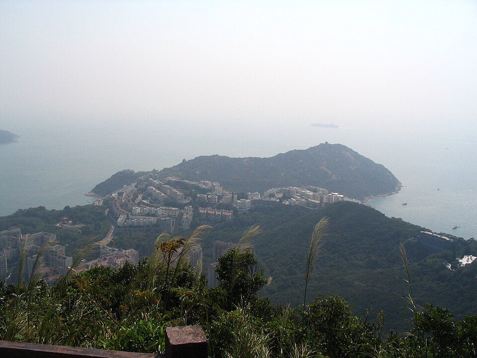 Chung Hom Kok, China