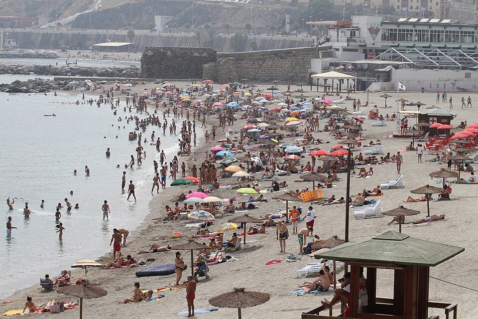Playa de la Ribera, Spain