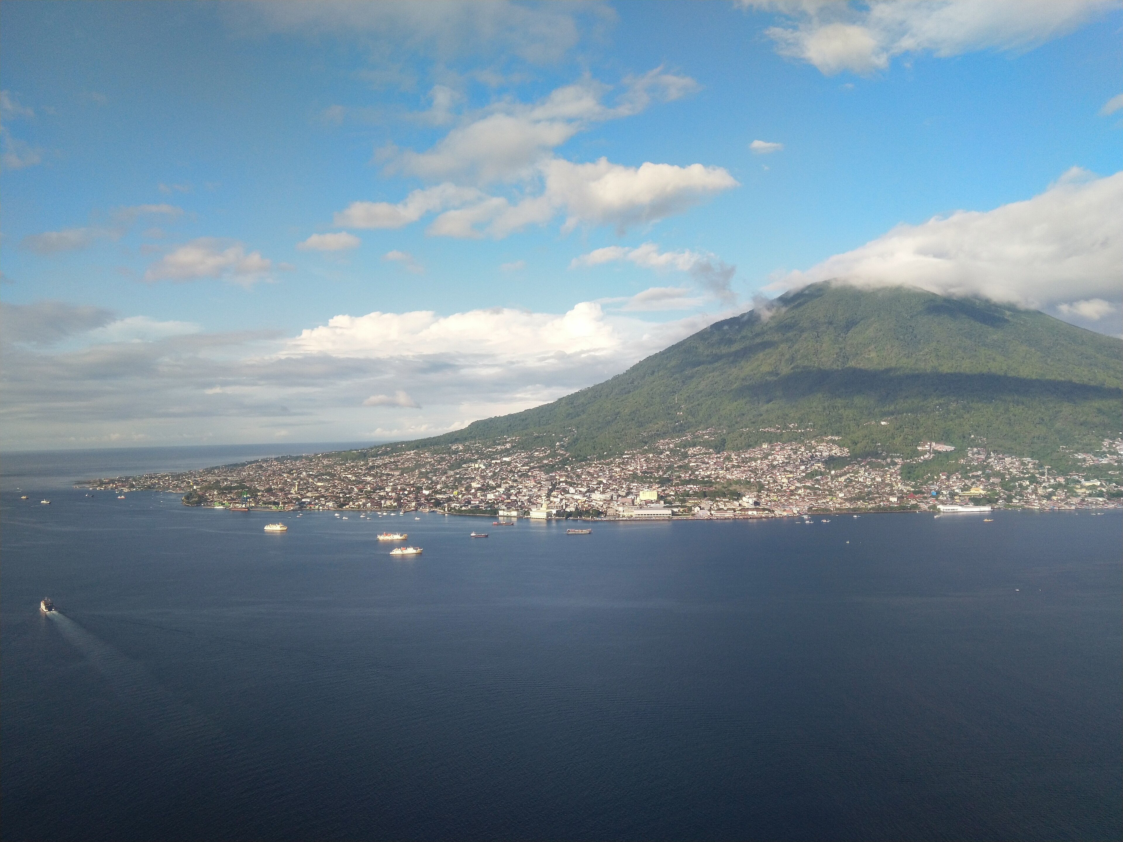 M4.6 earthquake · 119 km NNW of Ternate, Indonesia
